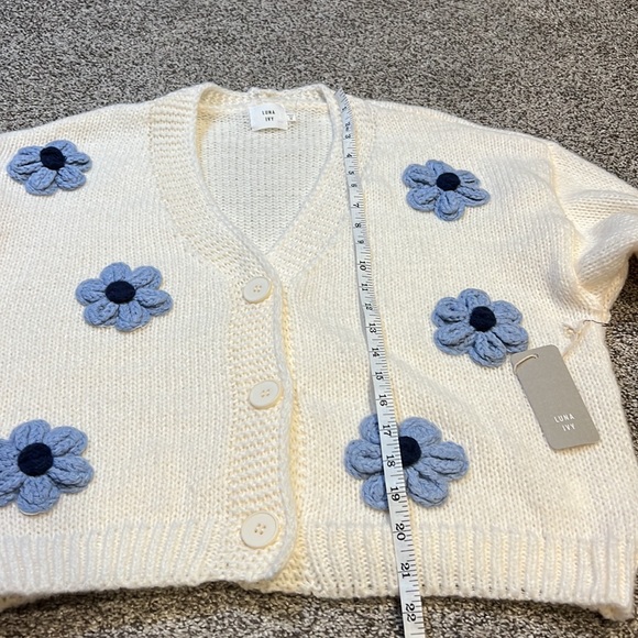 Luna Ivy Cardigan Sweater NWT - Picture 10 of 10